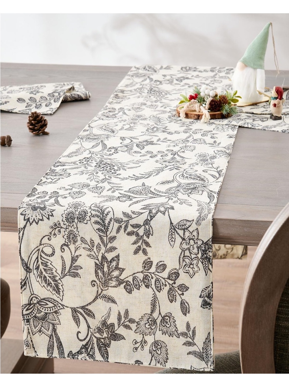 NEW jinchan Black & Cream Floral Linen Table Runner. Elegant Botanical print.